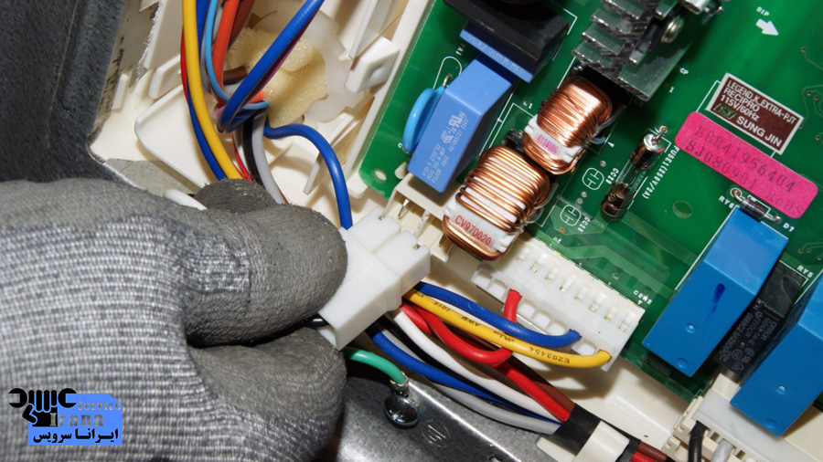 علت خراب شدن برد یخچال اسنوا چیست؟